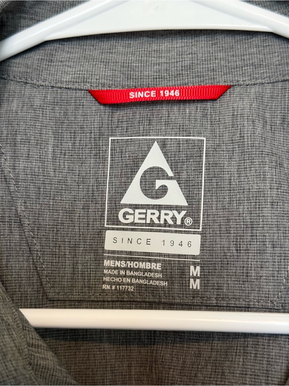 Gerry Short-Sleeve Button-Down Shirt in Gray - Picture 2 of 4